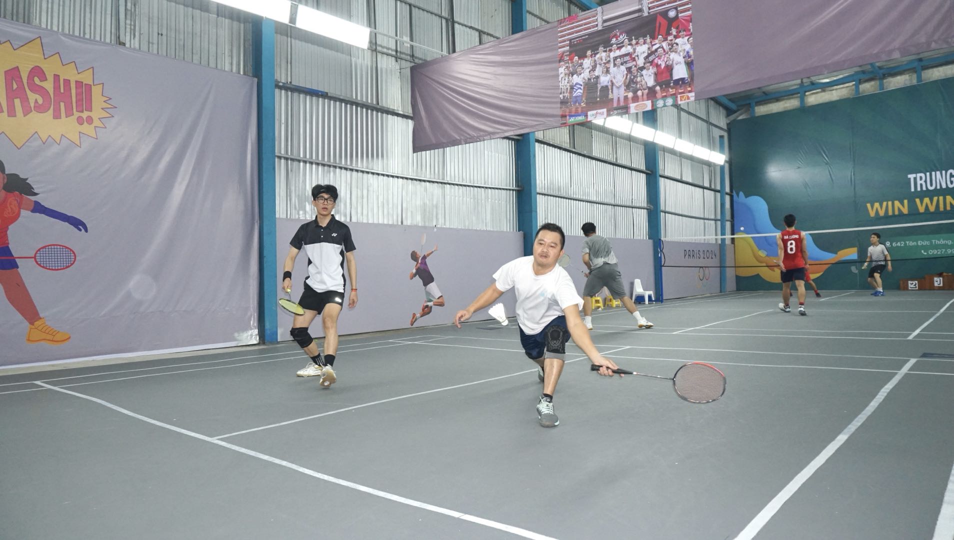 san-cau-long-Hoa-Khanh